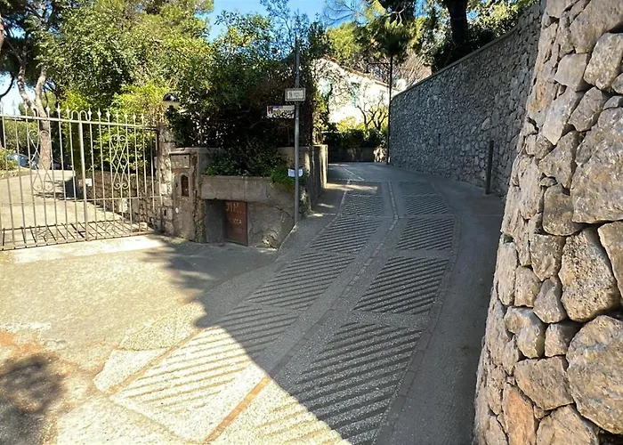 アパート Capri Coral